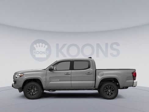 Used 2022 Toyota Tacoma SR5 AWD/4WD image 4