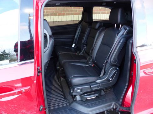 Used 2024 Honda Odyssey Sport image 33