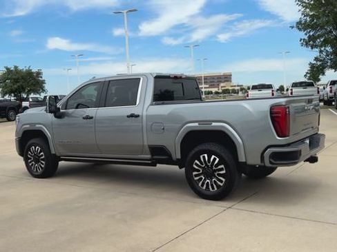 Used 2025 GMC Sierra 2500 Denali Ultimate AWD/4WD image 6