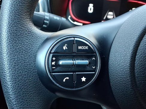 Used 2023 Kia Soul LX image 21