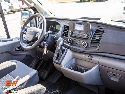 New 2025 Ford Transit 250 148 Medium Roof image 14