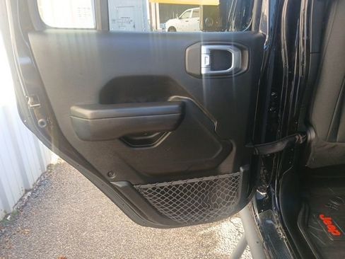 Used 2020 Jeep Gladiator Sport w/ Quick Order Package 24S image 18