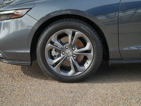 Used 2024 Honda Accord EX-L image 17