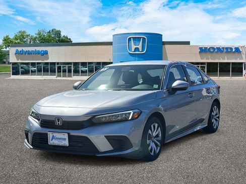 Used 2022 Honda Civic LX image 2