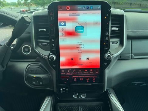 New 2025 RAM 2500 Laramie AWD/4WD image 29