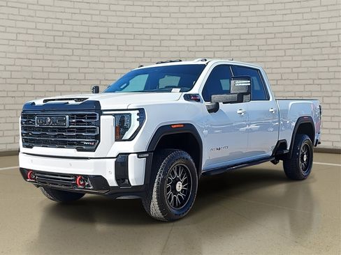 Used 2025 GMC Sierra 2500 AT4 w/ AT4 Premium Plus Package image 1