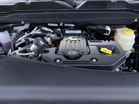 New 2026 RAM 3500 Tradesman AWD/4WD image 19