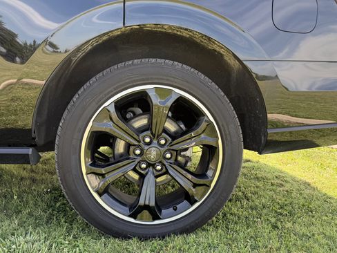 Used 2023 Ford Expedition Limited AWD/4WD image 19