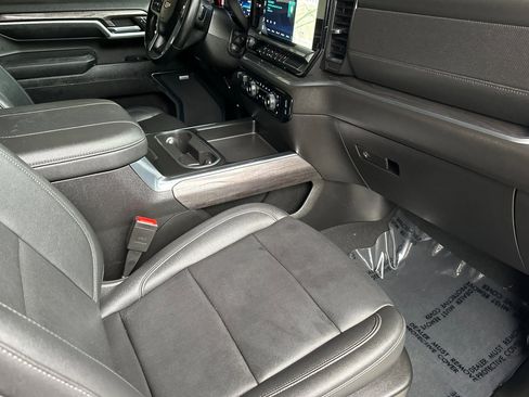 Certified 2024 Chevrolet Silverado 3500 LTZ w/ LTZ Premium Package image 17