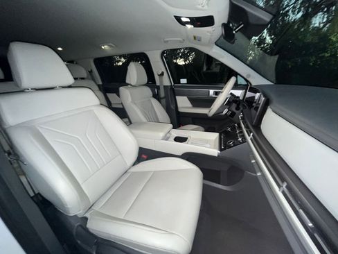 Used 2025 Hyundai Santa Fe SEL image 39