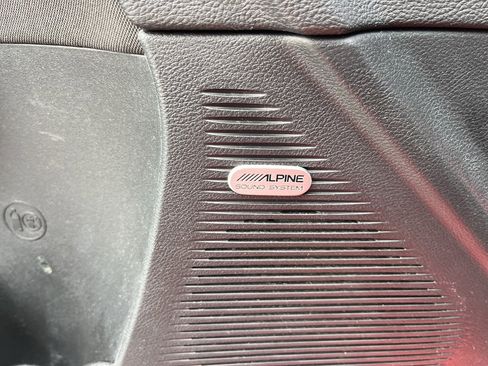 Used 2022 Dodge Challenger GT image 10