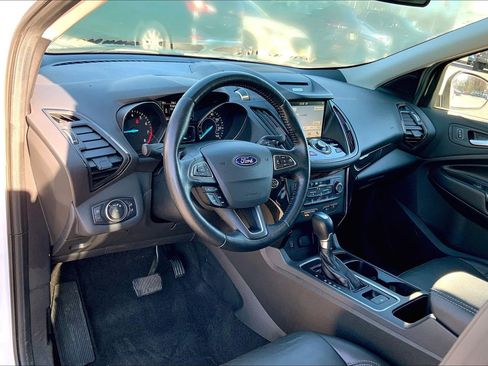 Used 2017 Ford Escape Titanium image 16
