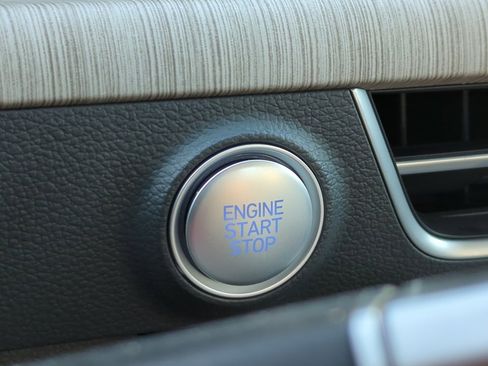 Certified 2025 Hyundai Sonata Limited image 39