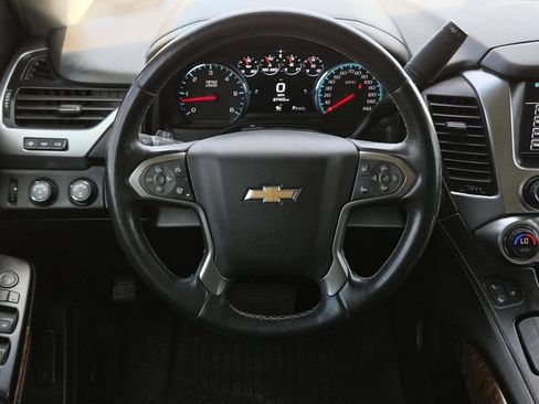 Used 2019 Chevrolet Suburban Premier AWD/4WD image 23