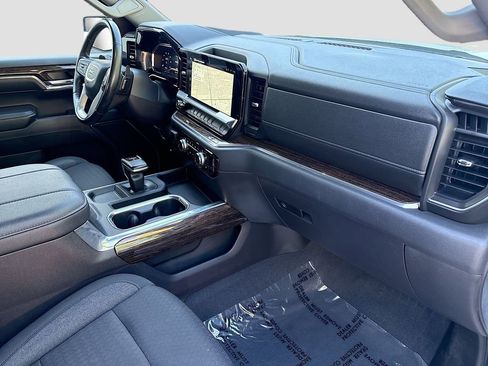 Used 2024 GMC Sierra 1500 Elevation w/ X31 Off-Road Package AWD/4WD image 28