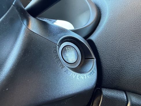 Used 2020 Jeep Renegade Trailhawk w/ Cold Weather Group AWD/4WD image 18