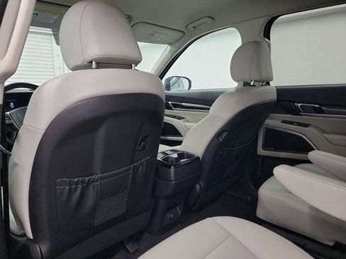 Certified 2024 Kia Telluride S FWD image 12