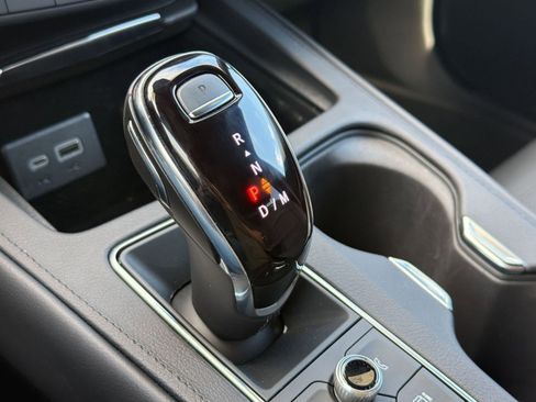 Certified 2024 Cadillac XT4 Sport image 17