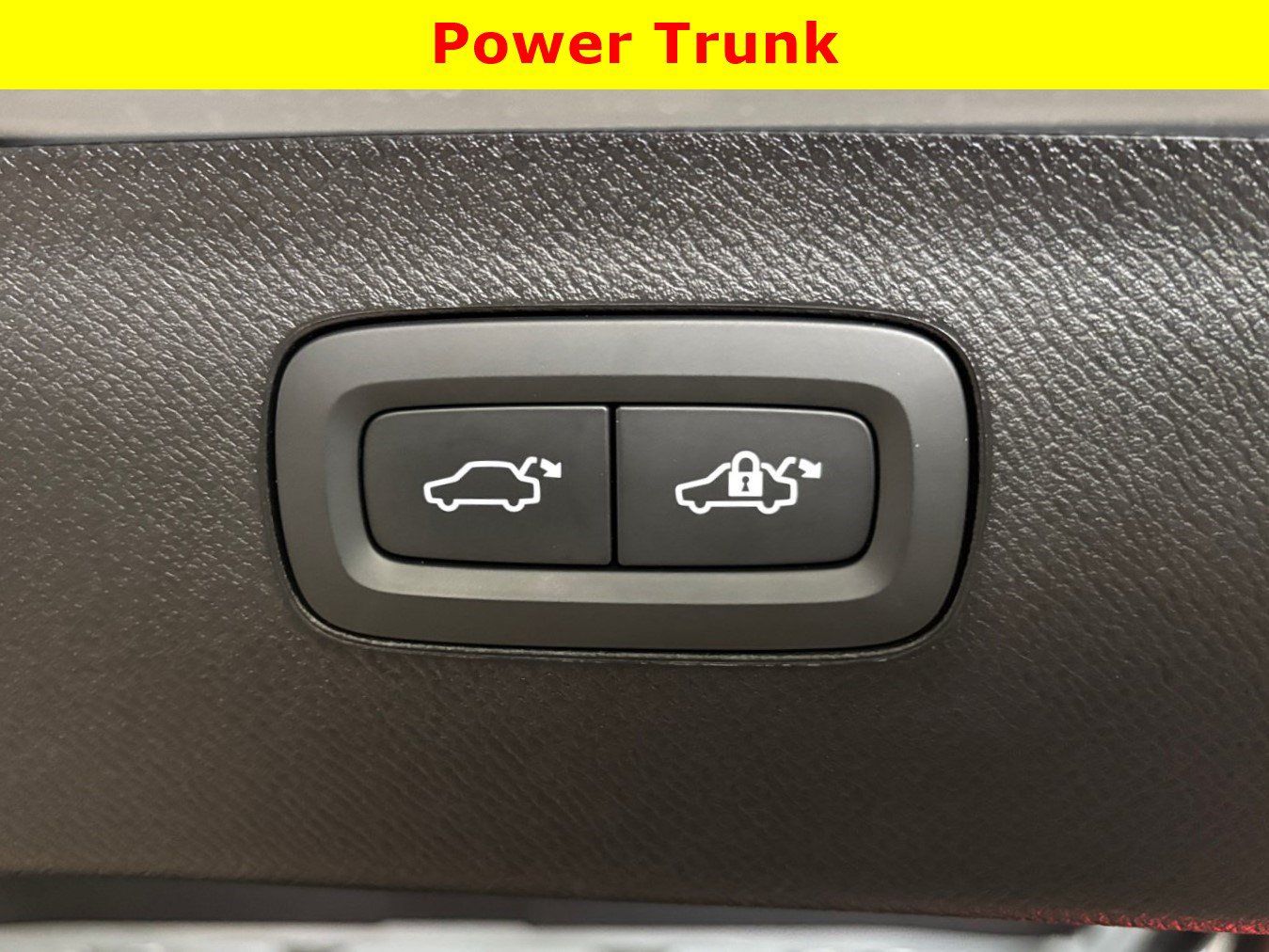 Used 2026 Volvo XC90 B6 Plus AWD/4WD image 37