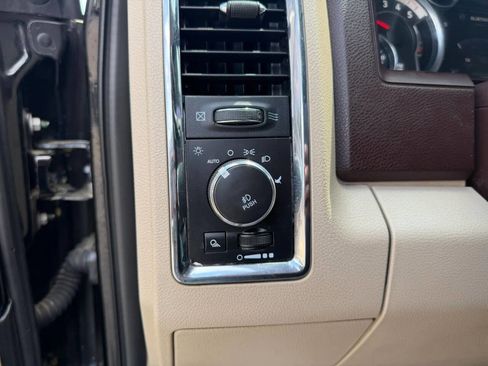 Used 2015 RAM 3500 Laramie AWD/4WD image 26