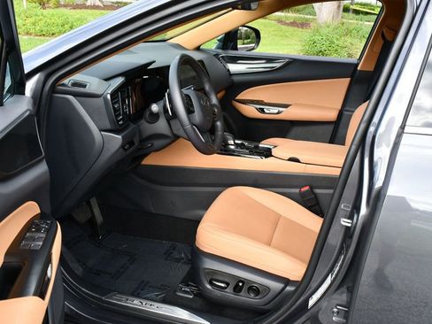 Used 2025 Lexus NX 250 FWD w/ Towing Package (2000 Lbs) image 40