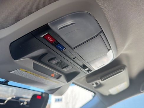 Used 2021 Subaru Crosstrek 2.5i Limited image 29