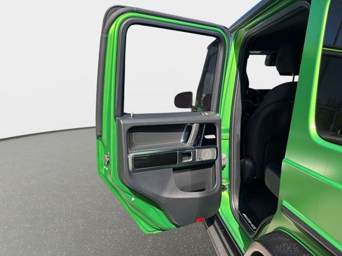 Used 2025 Mercedes-Benz G 63 AMG 4MATIC w/ Night Package Magno image 32
