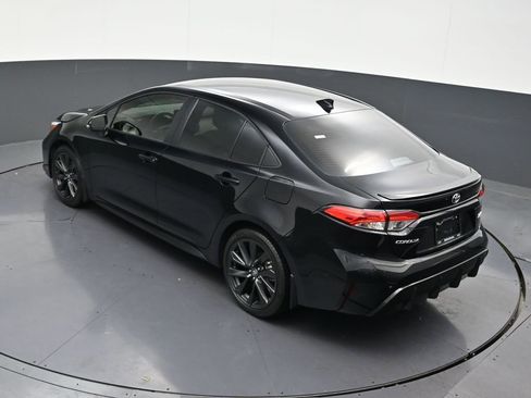 Used 2026 Toyota Corolla SE FWD image 12