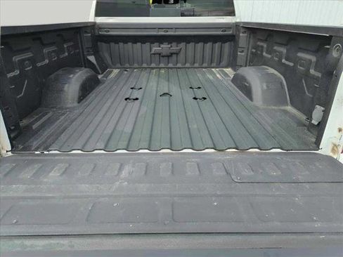 Used 2022 Chevrolet Silverado 2500 LTZ w/ LTZ Convenience Package image 9