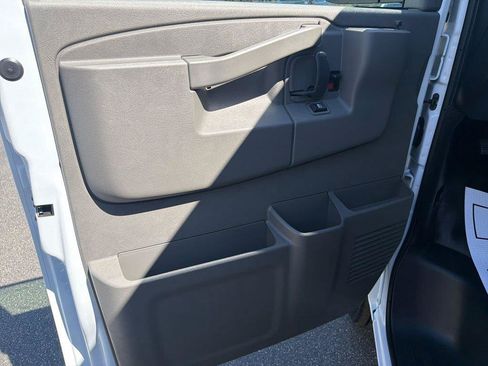 New 2026 GMC Savana 3500 w/ Driver Convenience Package RWD image 11