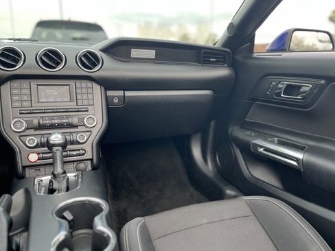 Used 2016 Ford Mustang Convertible image 28