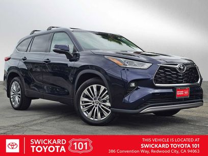 Used 2023 Toyota Highlander Platinum