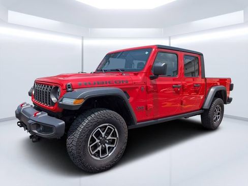 Used 2024 Jeep Gladiator Rubicon w/ Safety Group AWD/4WD image 7