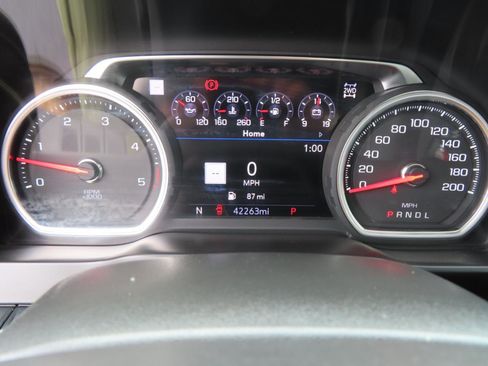Used 2020 Chevrolet Silverado 2500 LTZ AWD/4WD image 36
