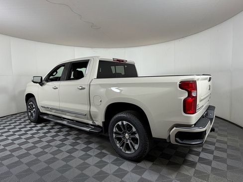 New 2026 Chevrolet Silverado 1500 High Country w/ Max Trailering Package AWD/4WD image 3