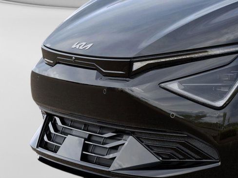 New 2025 Kia EV6 Light w/ Light LR Technology Package image 12