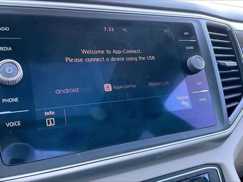 Used 2019 Volkswagen Atlas SE image 33