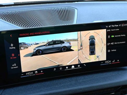 New 2026 BMW 330i Sedan w/ M Sport Package image 25