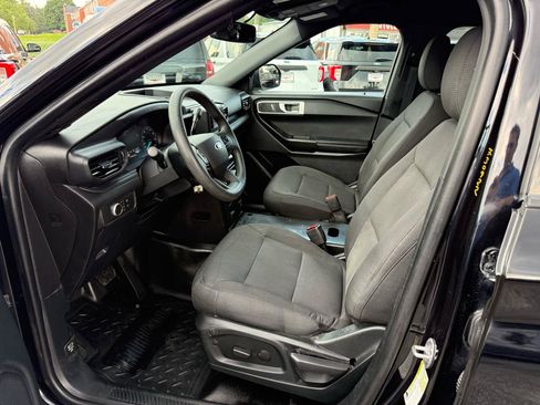 Used 2022 Ford Explorer 4WD Police Interceptor image 16