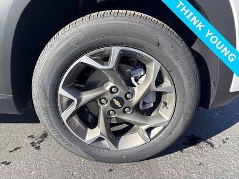 New 2026 Chevrolet Trax LT image 9