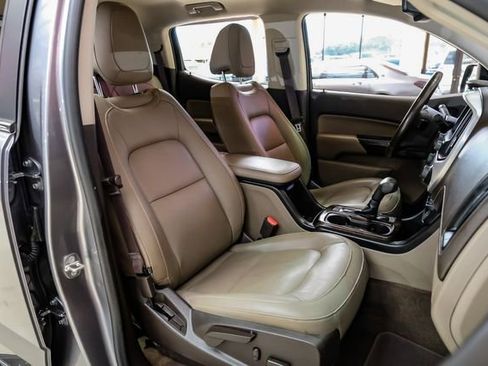 Used 2018 GMC Canyon SLT image 30