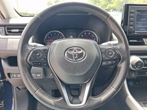 Used 2022 Toyota RAV4 XLE Premium FWD image 15