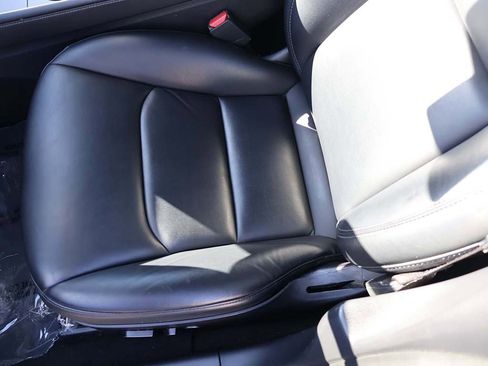 Used 2021 Tesla Model 3 Long Range image 32