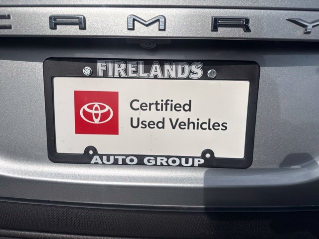 Used 2024 Toyota Camry SE w/ Cold Weather Package FWD image 10
