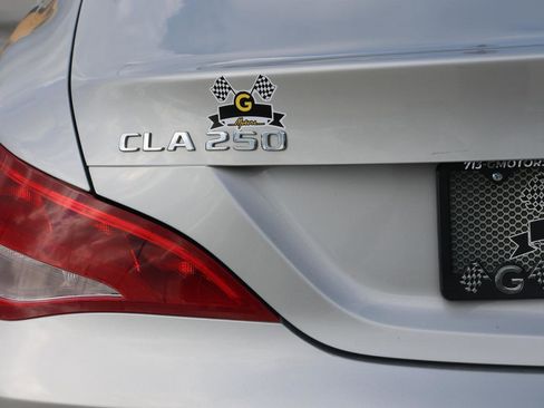 Used 2018 Mercedes-Benz CLA 250 4MATIC image 9