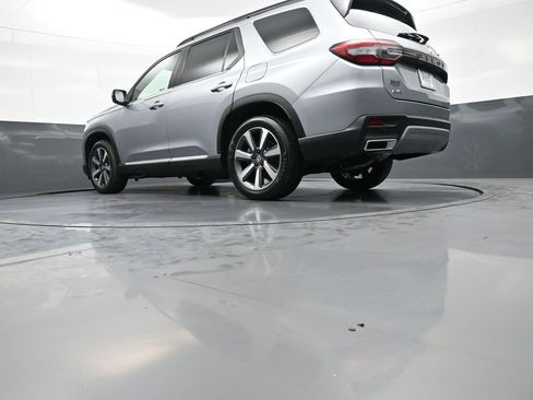 Used 2024 Honda Pilot Touring image 34