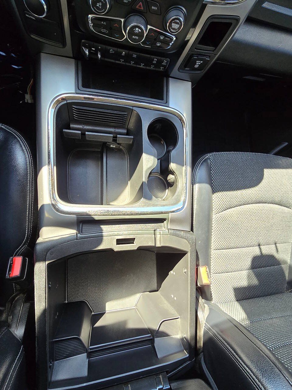 Used 2018 RAM 2500 Big Horn w/ Sport Appearance Group AWD/4WD image 21