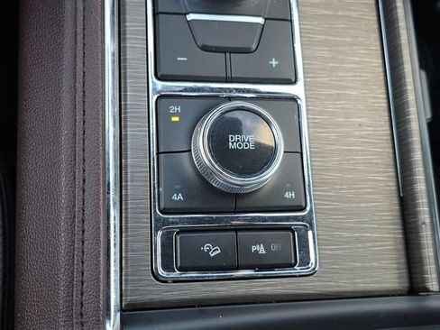 Used 2024 Ford Expedition Max Limited image 8