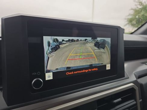 Used 2024 Toyota Tacoma TRD Sport image 22