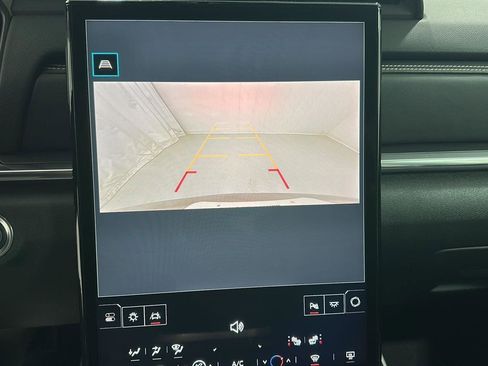 Used 2025 GMC Terrain Elevation image 15